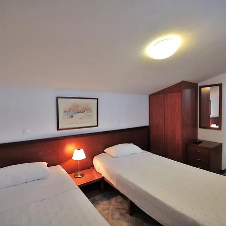 Eye Q Seaview Aparthotel Skiathos-stad