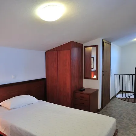 Eye Q Seaview Aparthotel Skiathos-stad