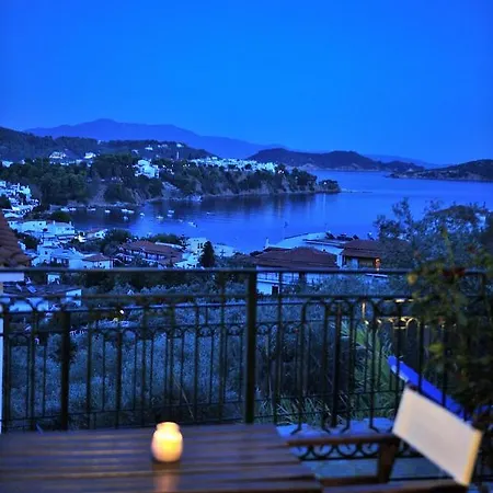 Eye Q Seaview Skiathos-stad
