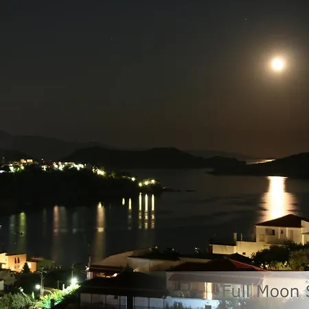Eye Q Seaview Aparthotel Skiathos-stad