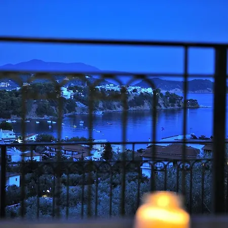 Eye Q Seaview 4*