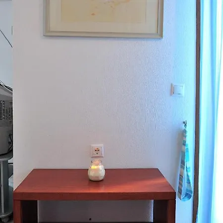 Eye Q Seaview Apartmanhotel 4*
