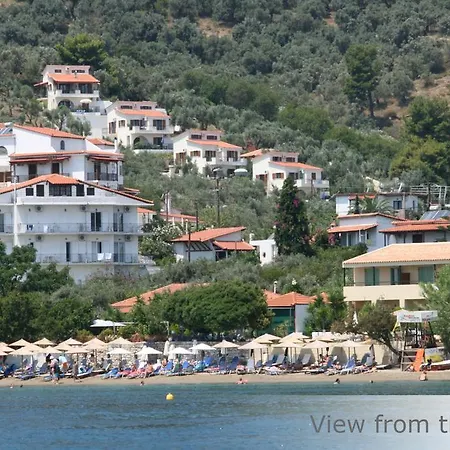 Eye Q Seaview Апарт-отель