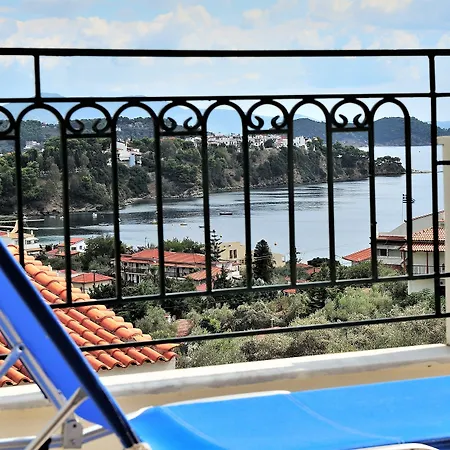 Eye Q Seaview Скиатос