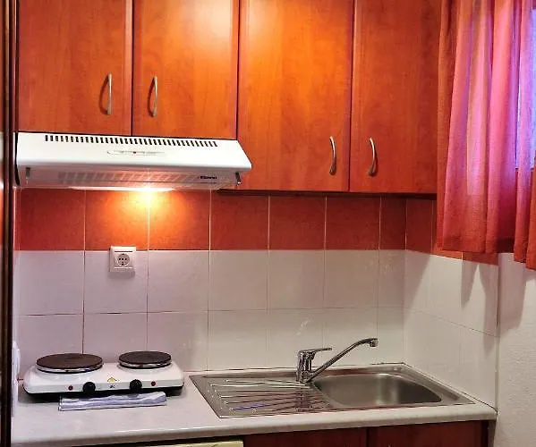 Aparthotel Eye Q Seaview