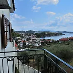 Eye Q Seaview Aparthotel 4*