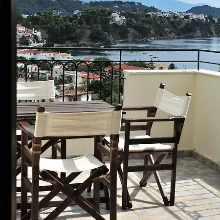 Eye Q Seaview 4*