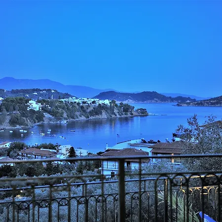 Aparthotel Eye Q Seaview Skiathos-Stadt