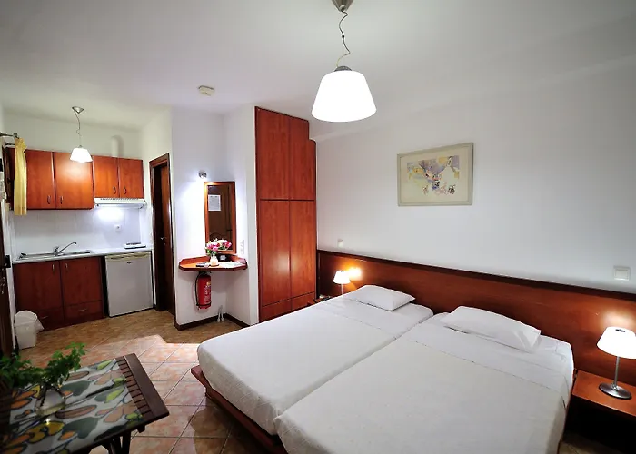 Eye Q Seaview 4* Skiathos-Stadt