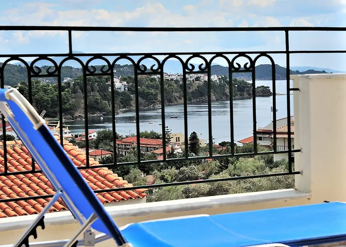 Eye Q Seaview Skiathos-Stadt