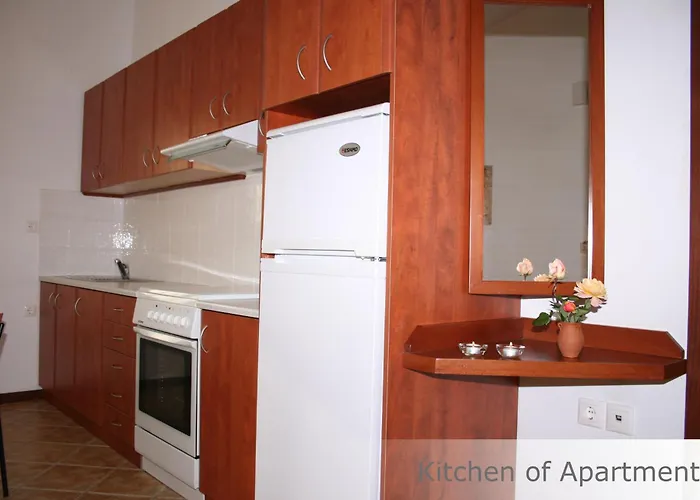 Eye Q Seaview Skiathos-Stadt